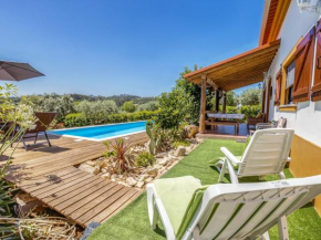Striking Holiday Home in Carcavelos